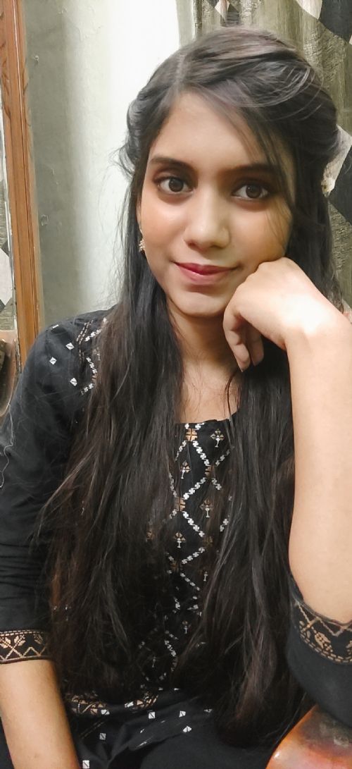 Profile photograph of Shreya Ganguly