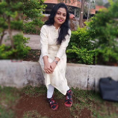 Profile photograph of Komal Nalawade
